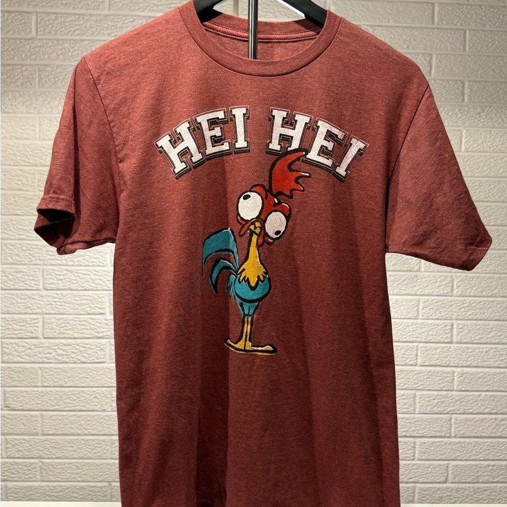 Disney Maroon Graphic Tee - Picture 1 of 3